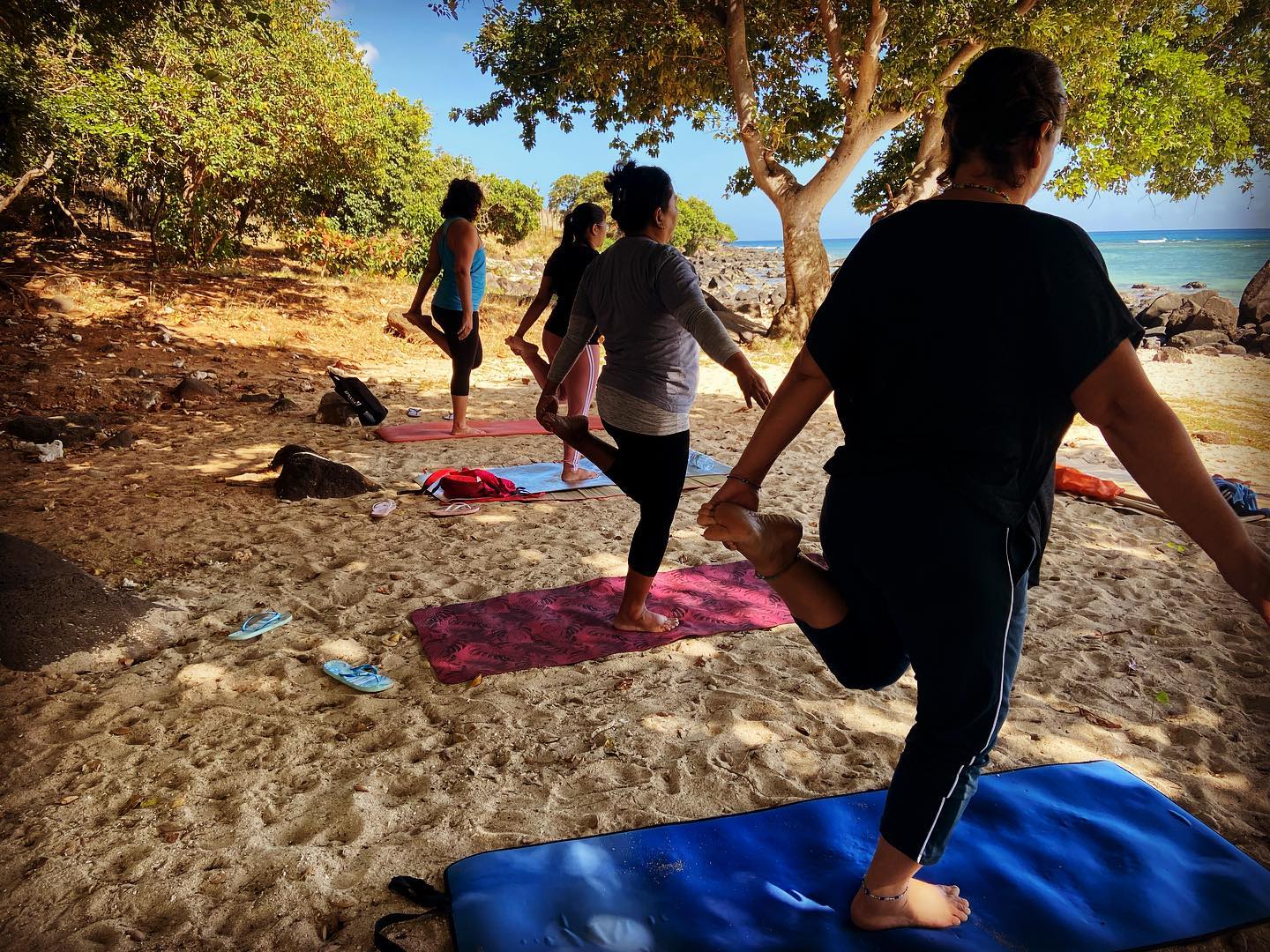 Yoga à l'Ile Maurice côte ouest tamarin flic en flac